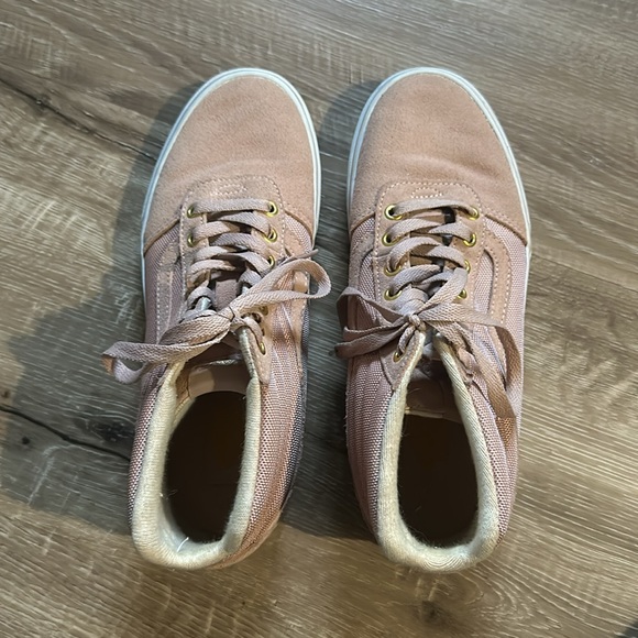 Vans pink suede high tops - Picture 3 of 4
